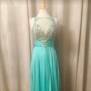 Meet your Posher, Gladys